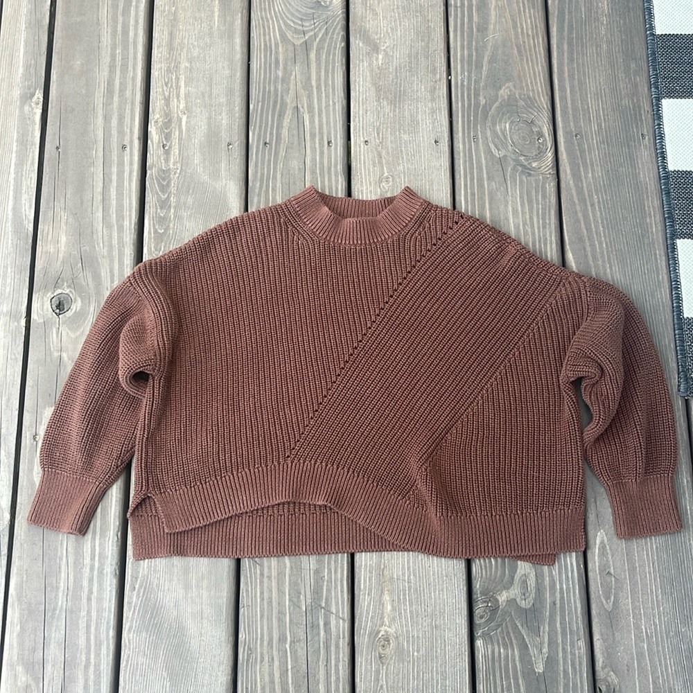 525 Cropped Sweater